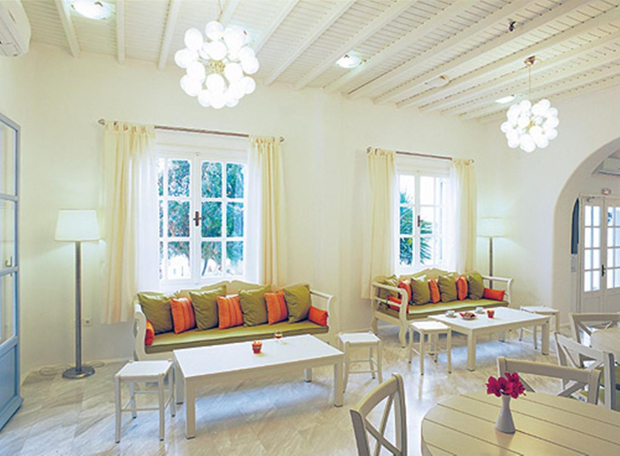 Zephyros Aparthotel เปรากา ภายนอก รูปภาพ